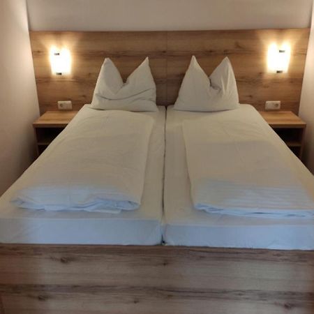 Hotel Reitzentrum Hausruckhof Ampflwang im Hausruckwald Eksteriør billede